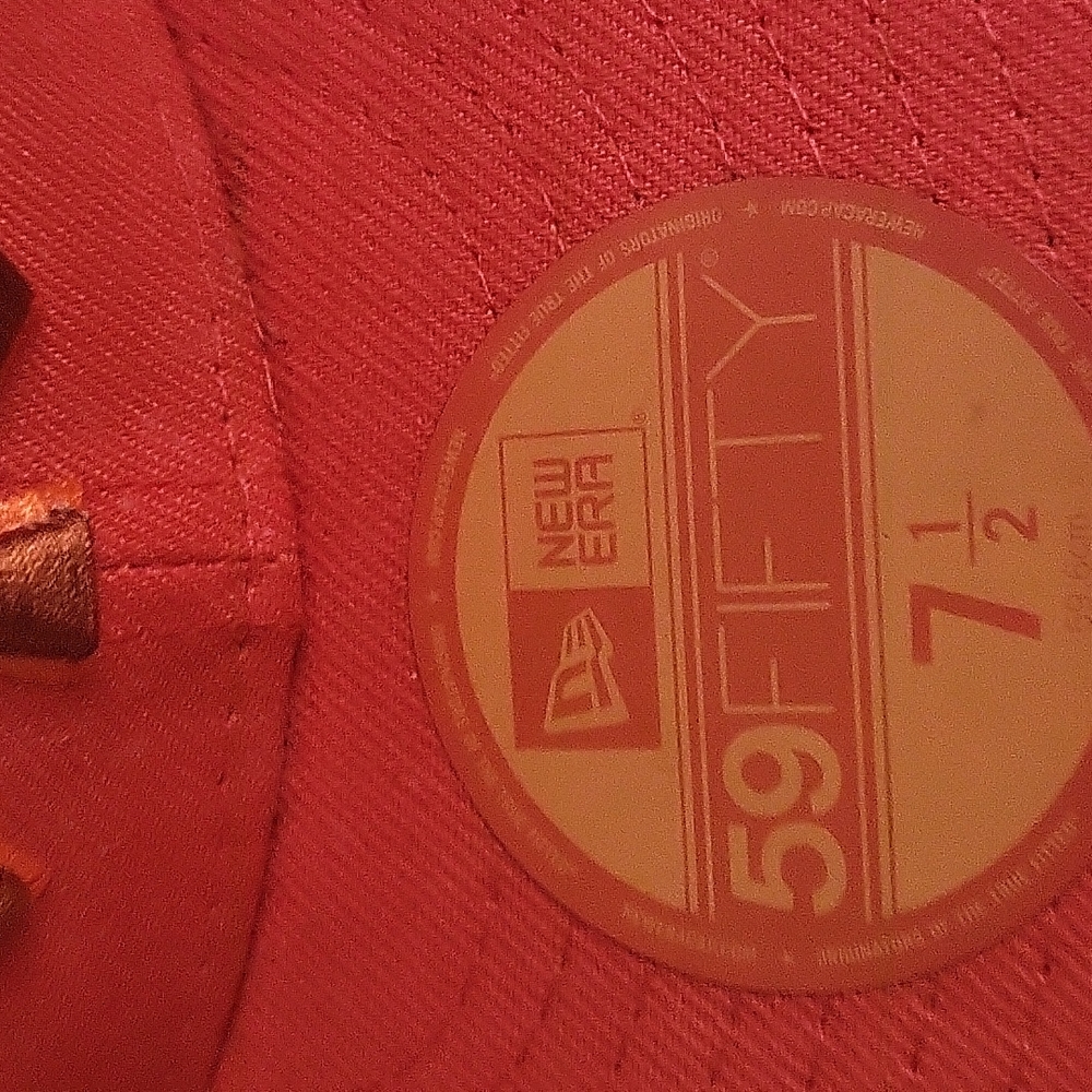 Baseball cap - Picture 2 of 3